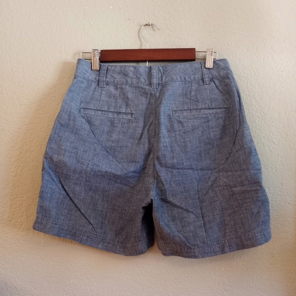 Gap Preppy Cotton Girlfriend Khaki Shorts in Nautical Indigo Chambray - Picture 3 of 5